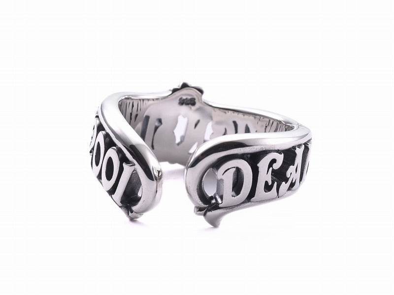 Deal Design Airy Flag Ring