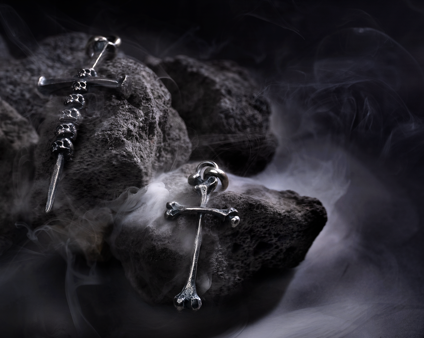 Mad Cult hk Ausch 吊墜