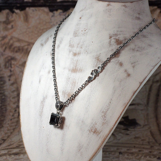Guardia - Aster Square Pendant 11