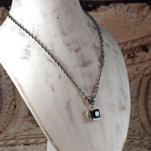 Guardia - Aster Square Pendant 12