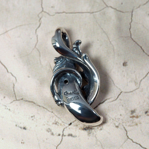 Guardia - Musa Pendant 8