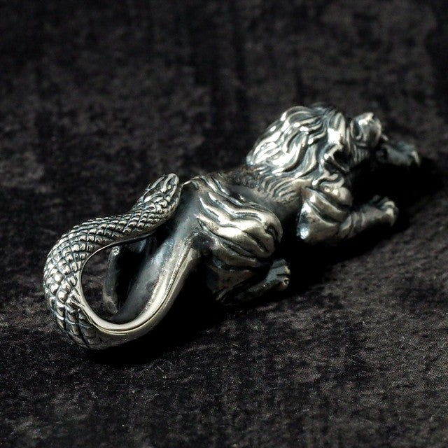 Guardia Nue Pendant 9