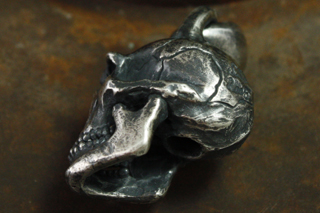 Mad_Cult_Arosa_Skull_Pendant_8