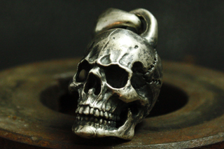 Mad Cult - Lust Pendant_13