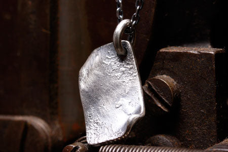 Mad Cult - Metal Card Pendant S w/ Chain_2