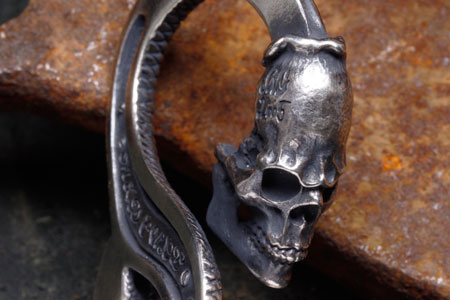 Mad Cult - Parasite Hooker Keyring_8