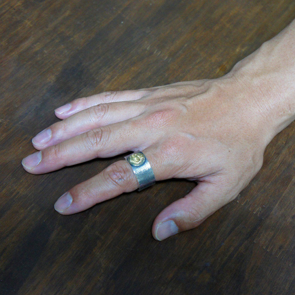 ROAD 18K Gold Tiger Stone Ring 6