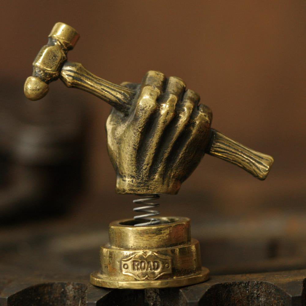 ROAD Craftman’s Bobbin Hand 1