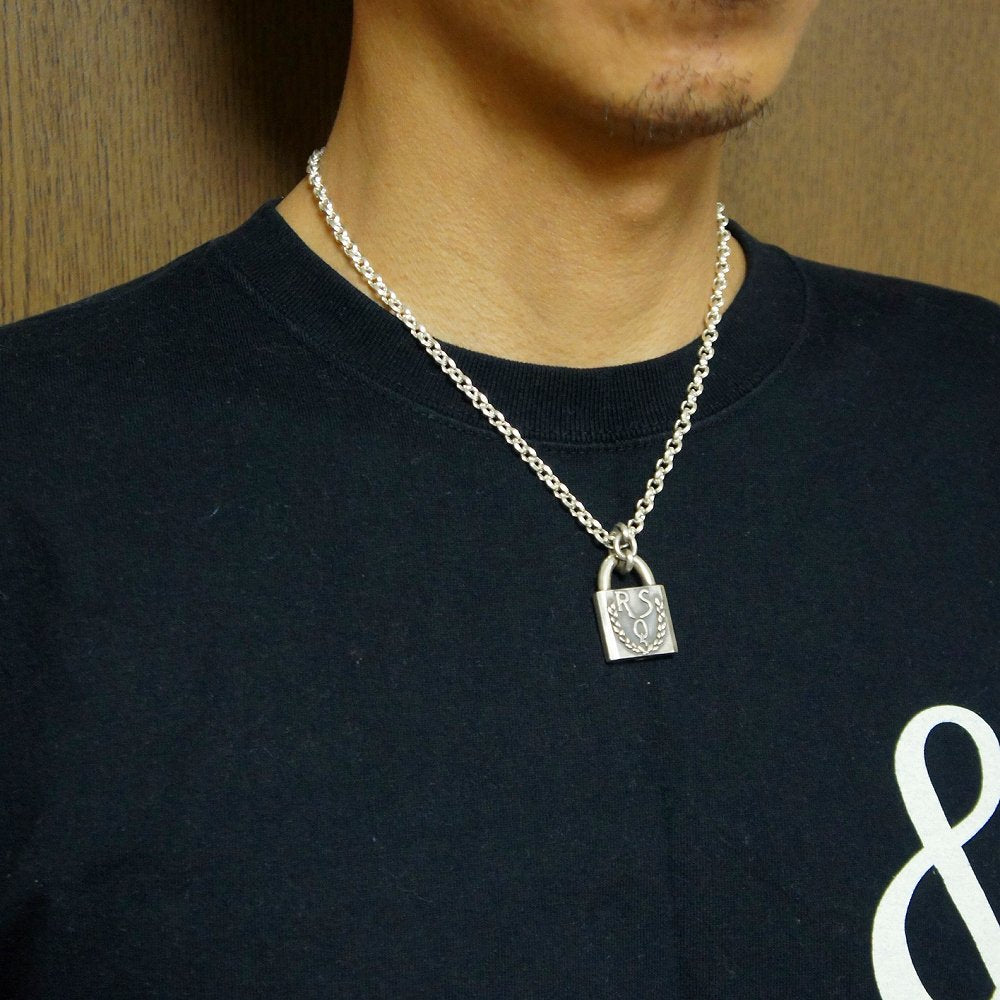 ROAD Superior Quality Padlock Pendant 3