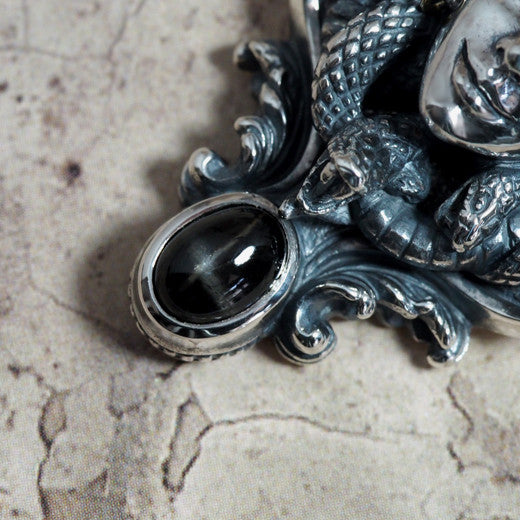 Guardia Medusa Pendant w/ Chain