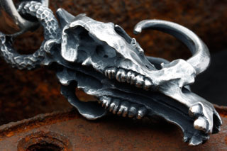 Mad Cult hk Babirusa Skull without Jaw 吊墜