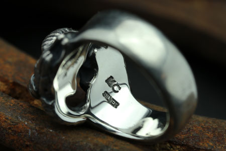 Mad Cult hk Double Sheep Skull 戒指