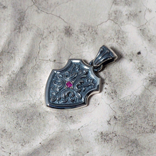Guardia Crossed Acanthus Pendant
