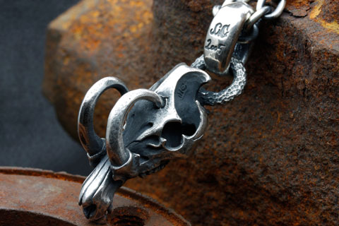 Mad Cult hk Babirusa Skull without Jaw 吊墜