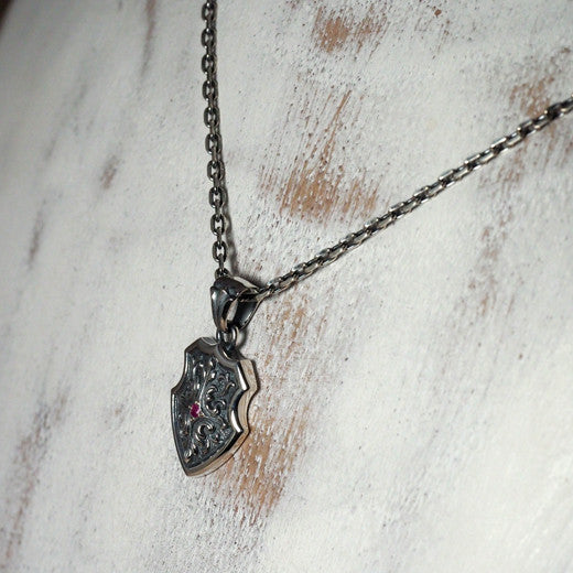Guardia Crossed Acanthus Pendant