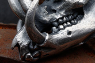 Mad Cult hk Babirusa Skull Head 吊墜