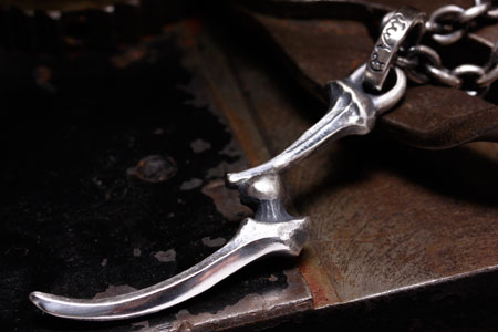 Mad Cult hk Bone Lightning Bolt 吊墜