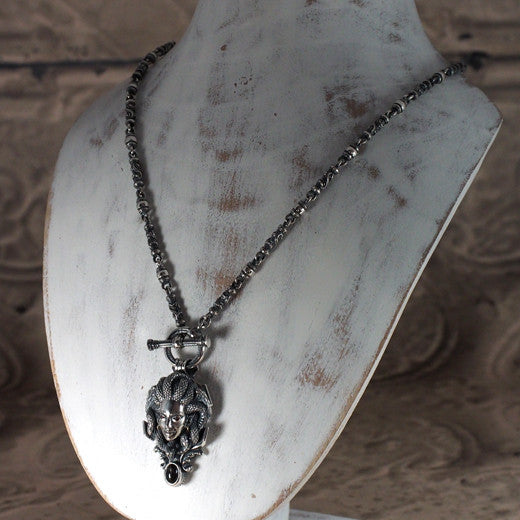 Guardia Medusa Pendant w/ Chain