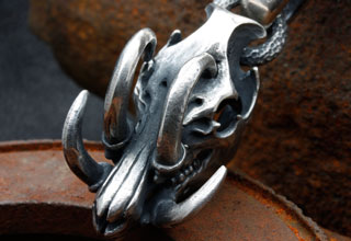 Mad Cult hk Babirusa Skull Head 吊墜