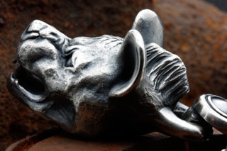 Mad Cult hk Hyena Head 吊墜