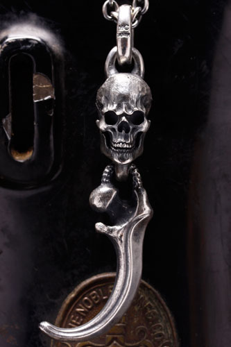 Mad Cult hk Dead Spot 吊墜