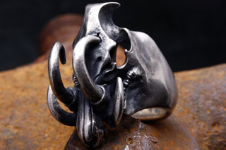 Mad Cult hk Babirusa Skull head 純銀戒指
