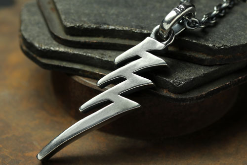 Mad Cult hk 777 Lightning 吊墜 L