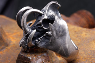 Mad Cult hk Babirusa Skull head 純銀戒指
