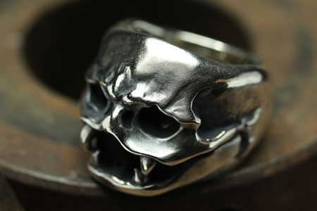 Mad Cult Snale Ring