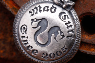 Mad Cult Symbolic Head 吊墜