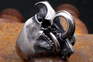 Mad Cult hk Babirusa Skull head 純銀戒指