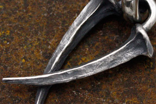 Mad Cult hk Iron Nail 吊墜