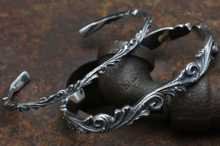 Mad Cult Old Arabesque Bangle舊化唐草手鐲