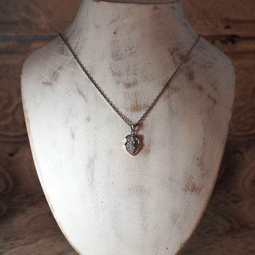 Guardia Crossed Acanthus Pendant
