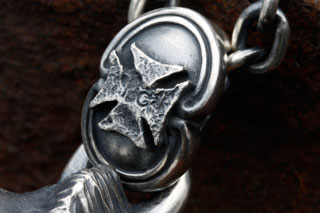 Mad Cult hk Hyena Head 吊墜