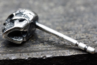 Mad Cult hk Brat-P earrings