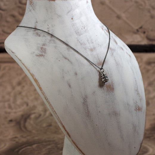 Guardia Aster Pendant