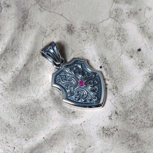 Guardia Crossed Acanthus Pendant