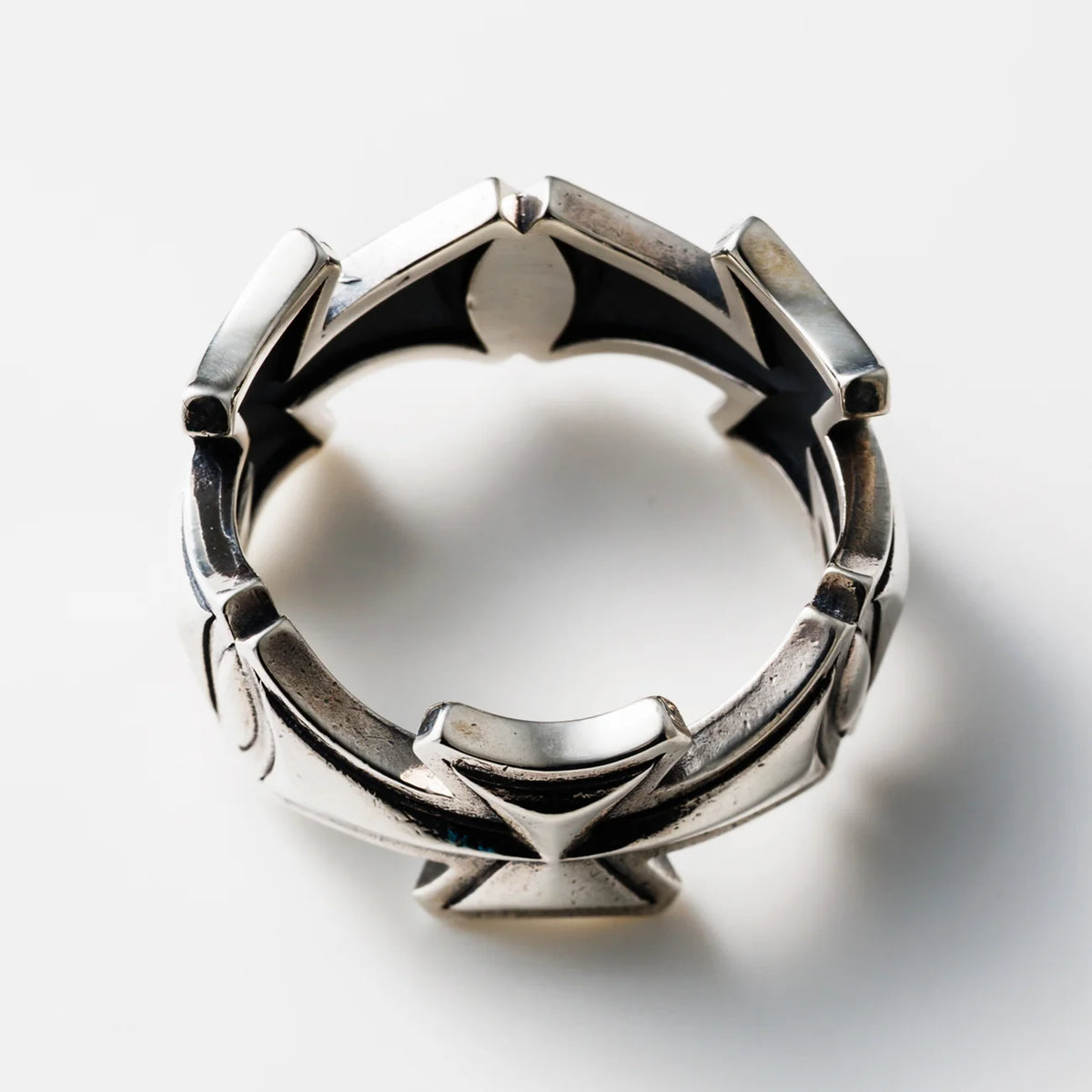 Solid Cross Ring