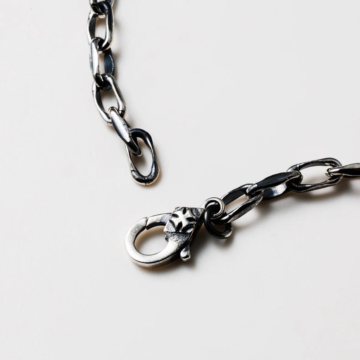Deal Design - Safety Pin Necklace_5