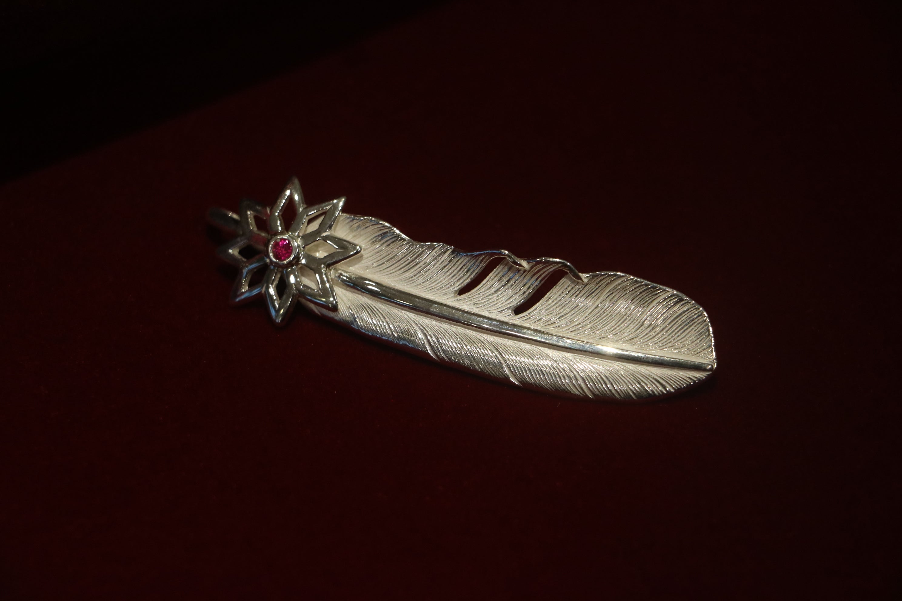Top 925 Silver Morning Star w/ Ruby Silver Feather L