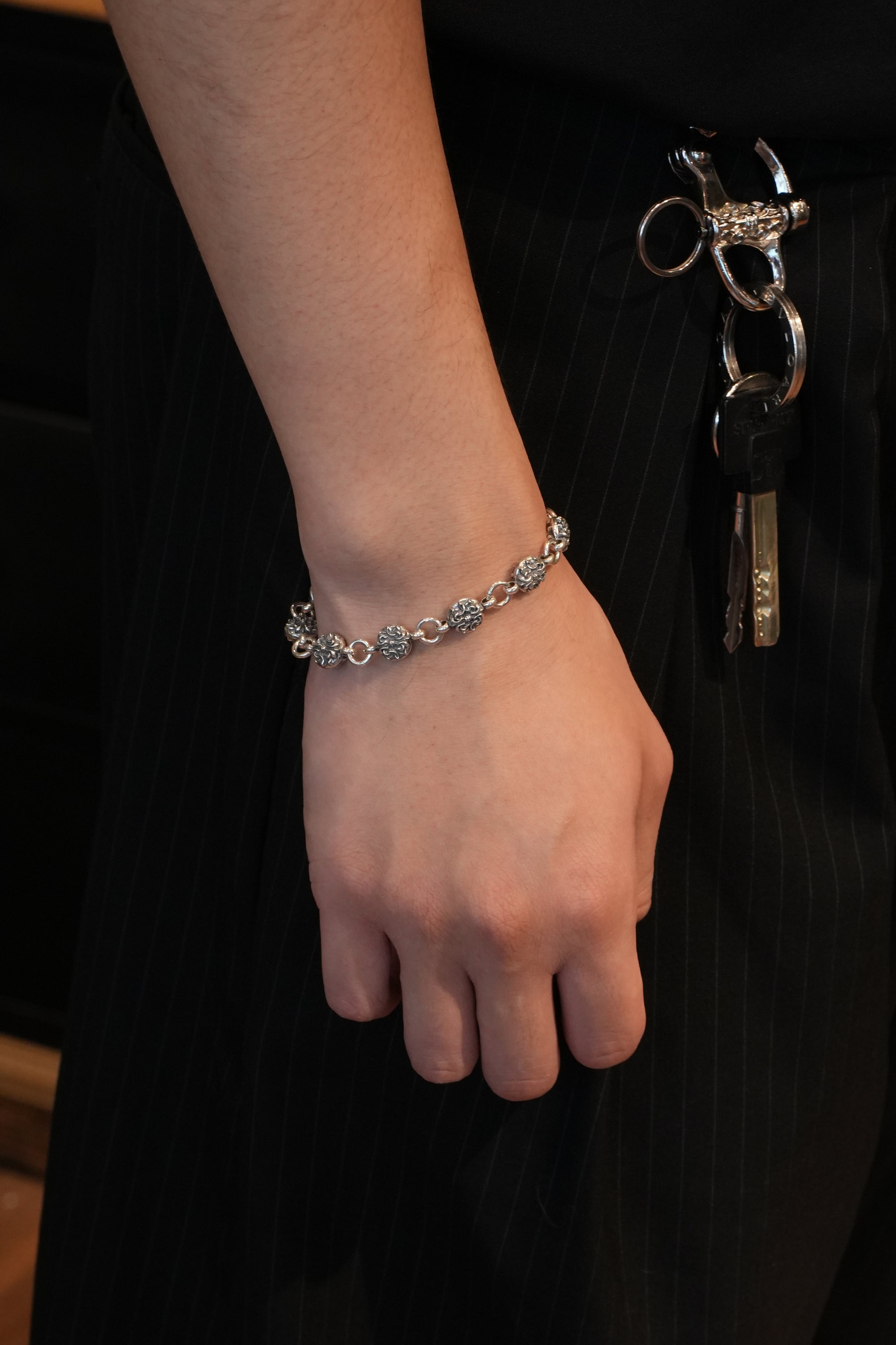 Eight Ball Bracelet : KG