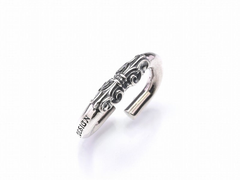 Gate Oval Ring