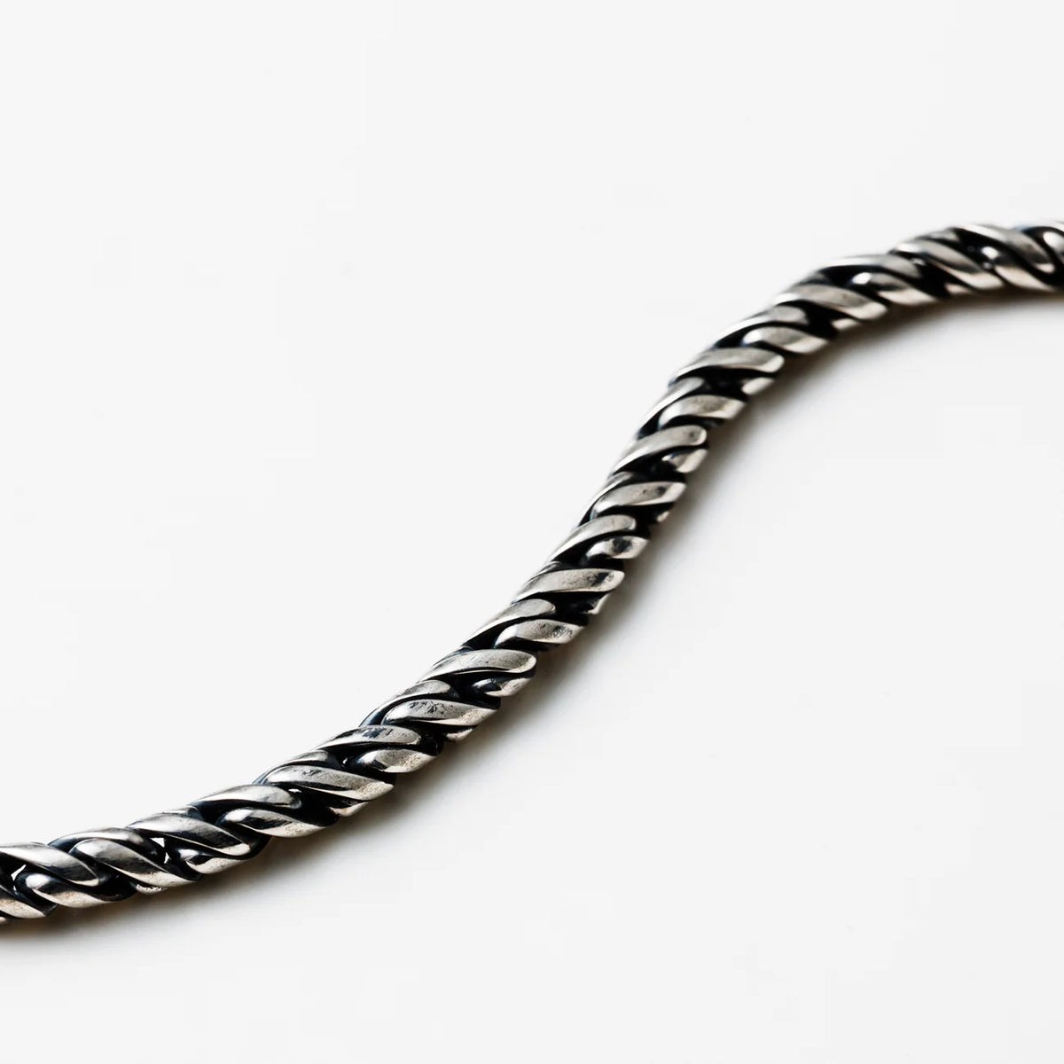 Flare hook bracelet: SR3MM