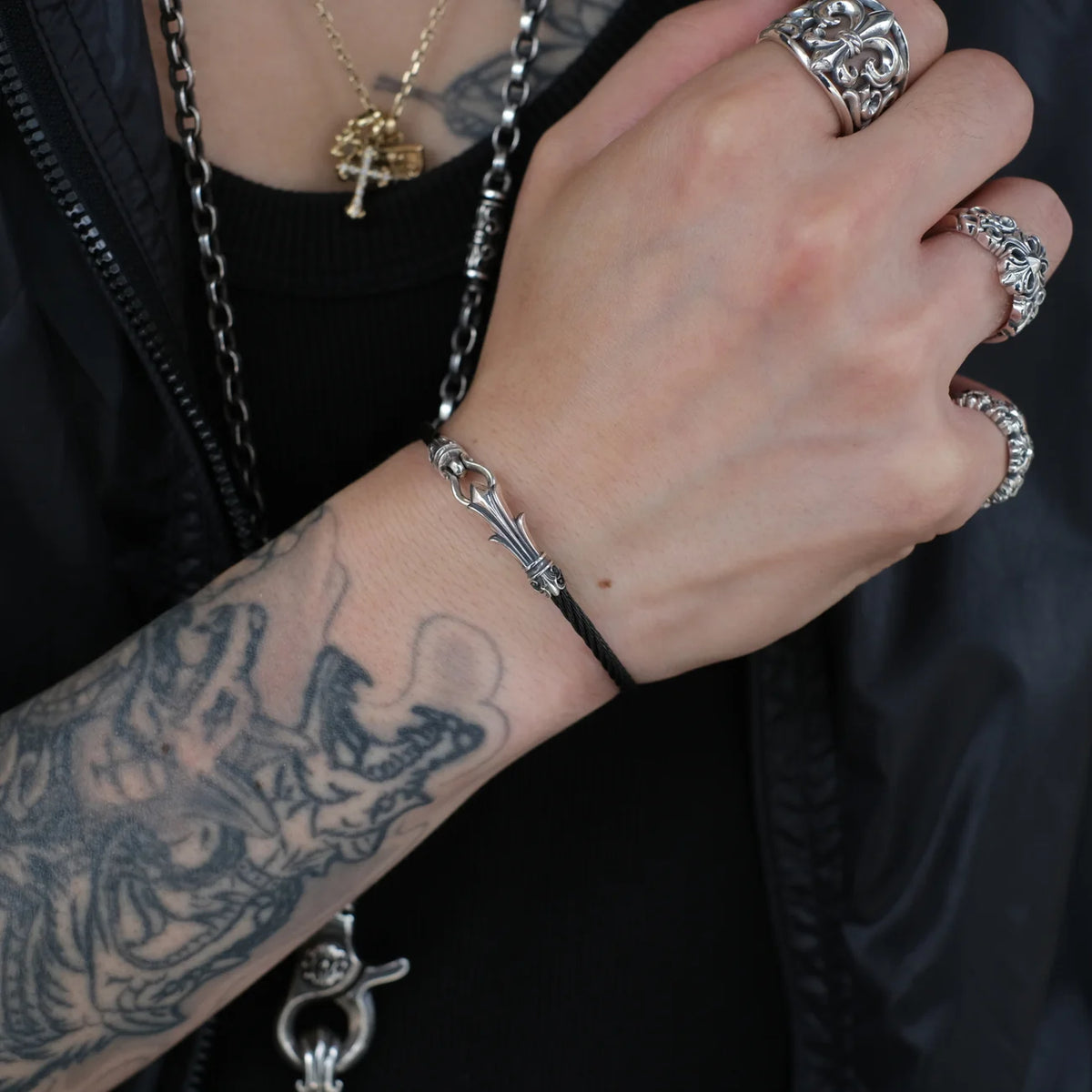 Flare Hook Bracelet: SW3MM