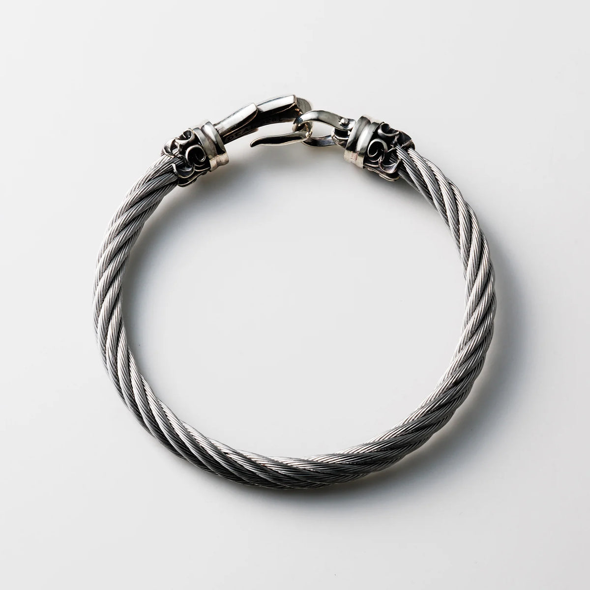 Flare hook bracelet: SW5MM