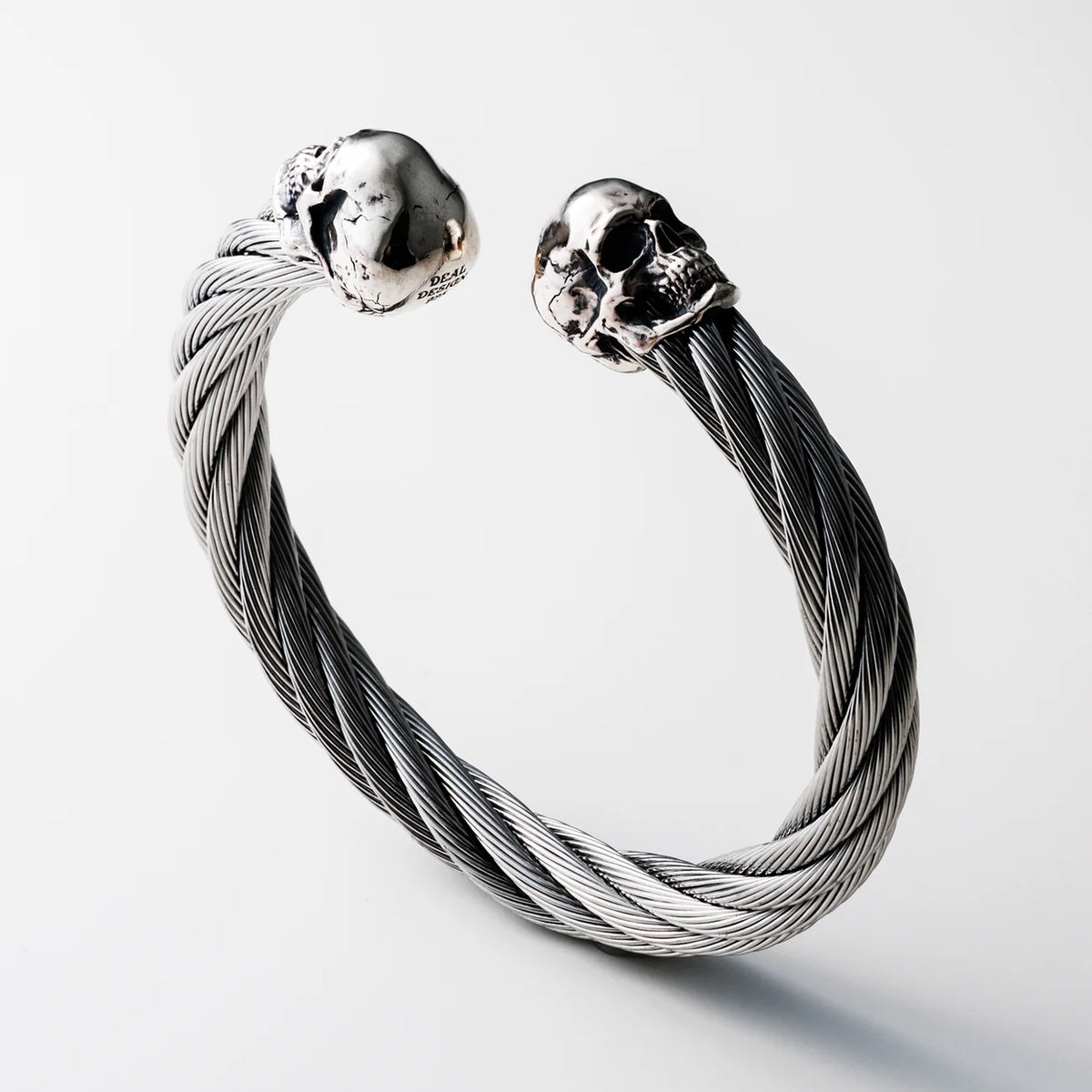 Fat Wire Bangle: Skull