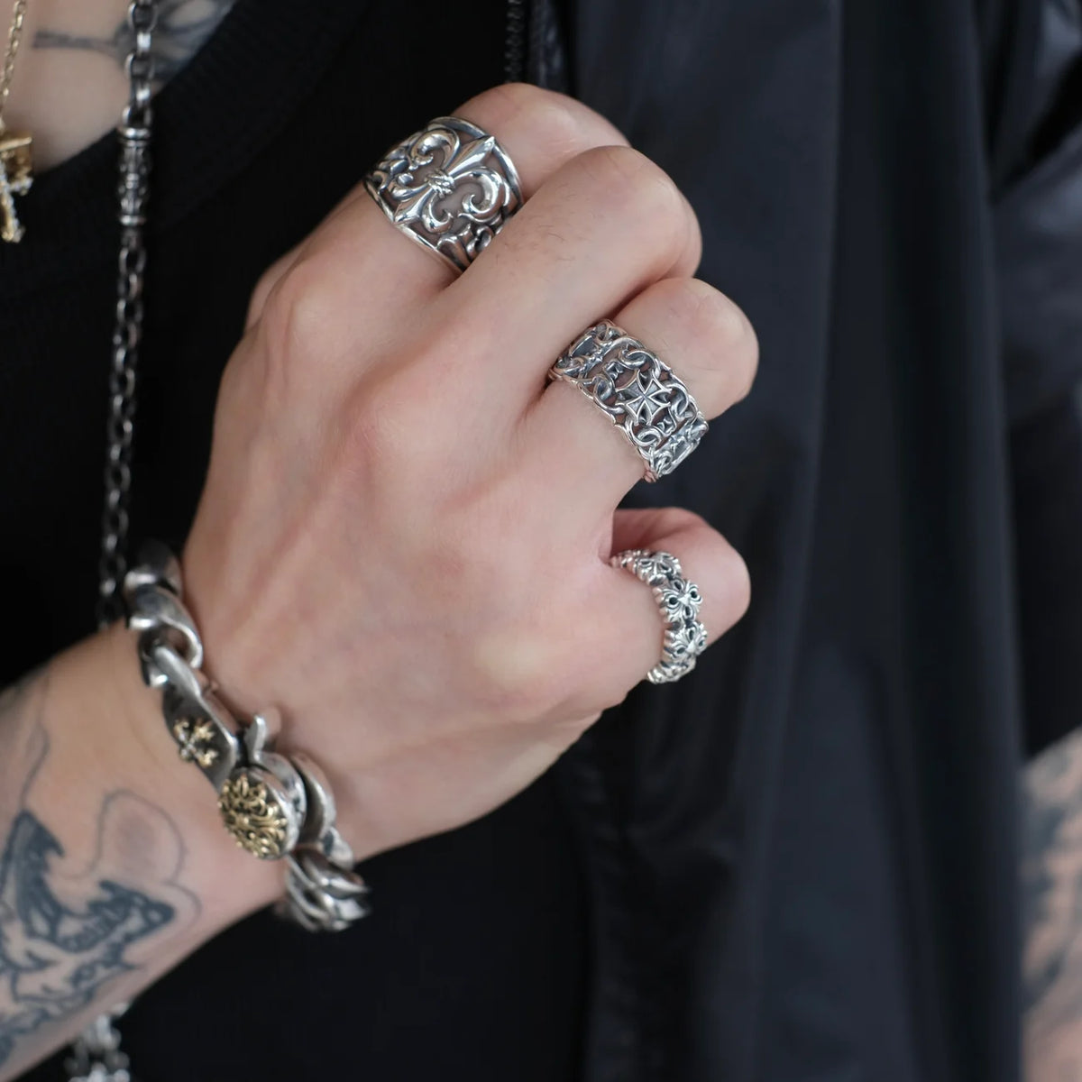 Grapple Cross Ring
