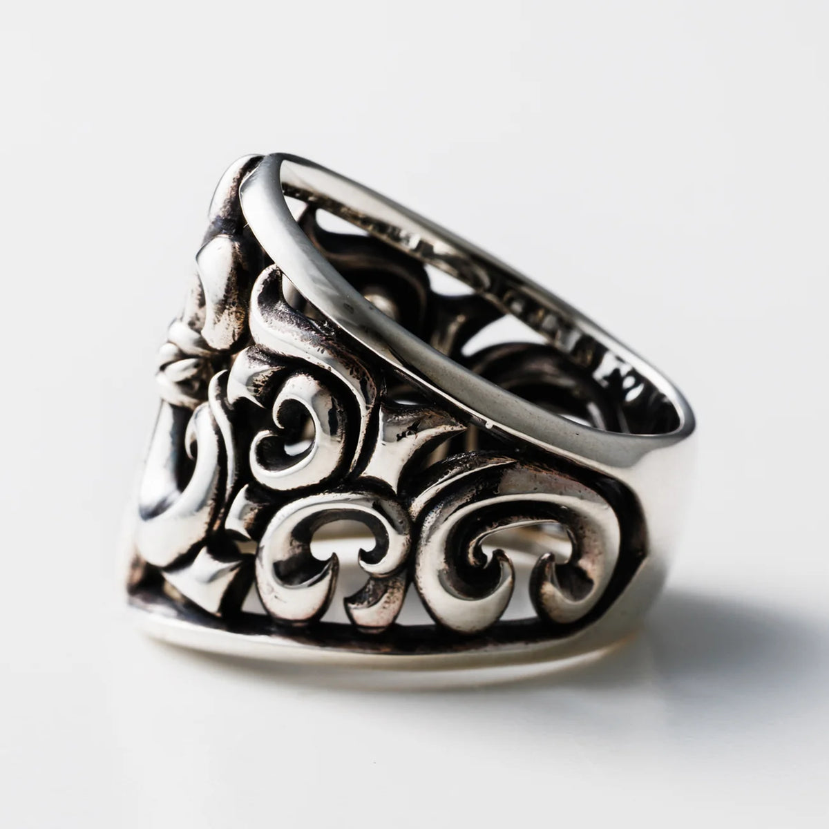 Grace Lily Ring