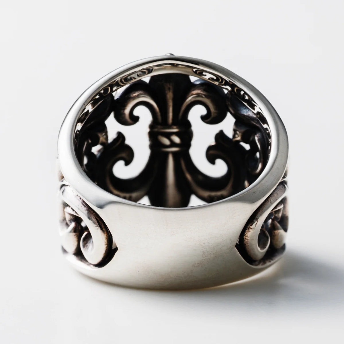 Grace Lily Ring